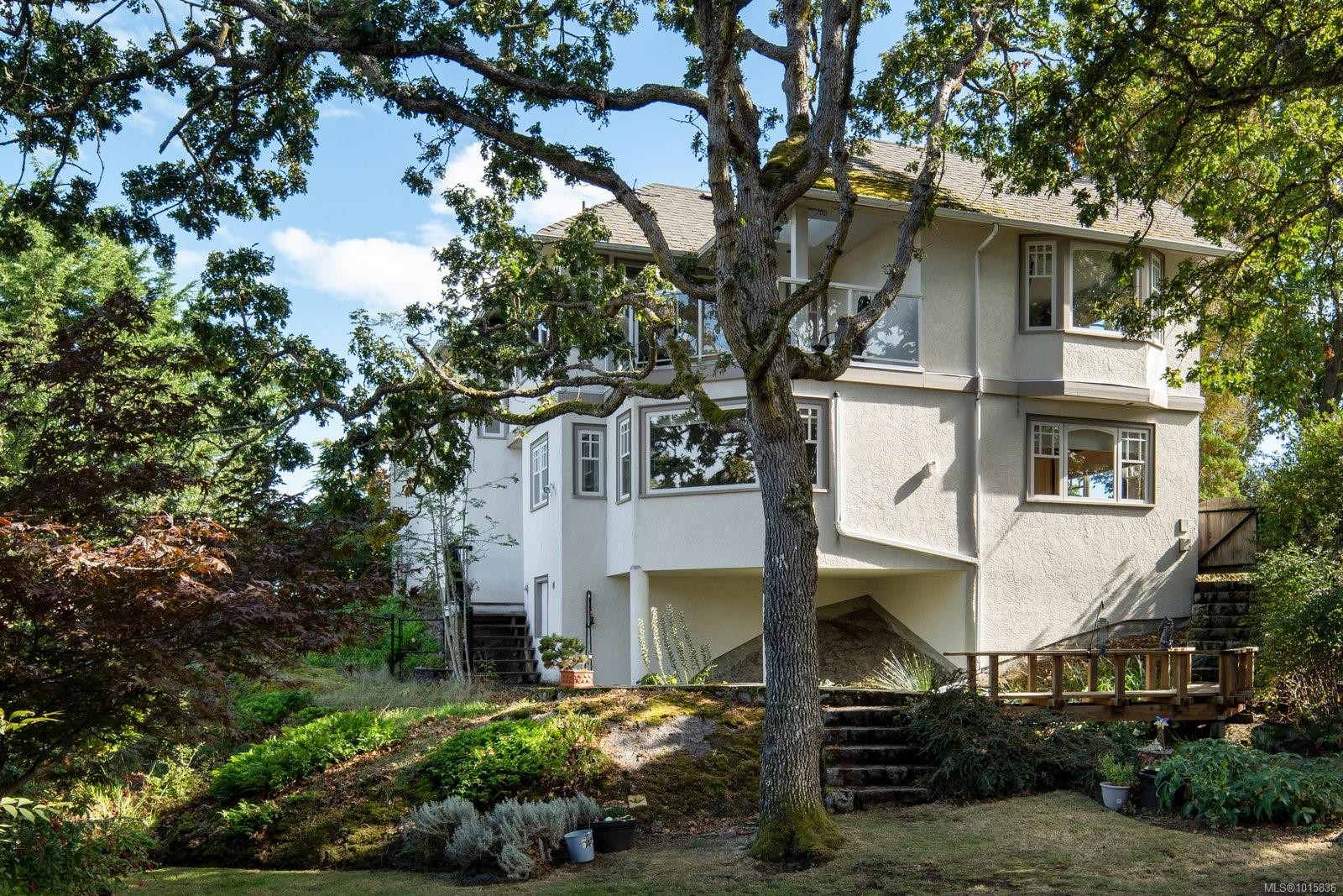 2162 Brighton Ave, Oak Bay, BC