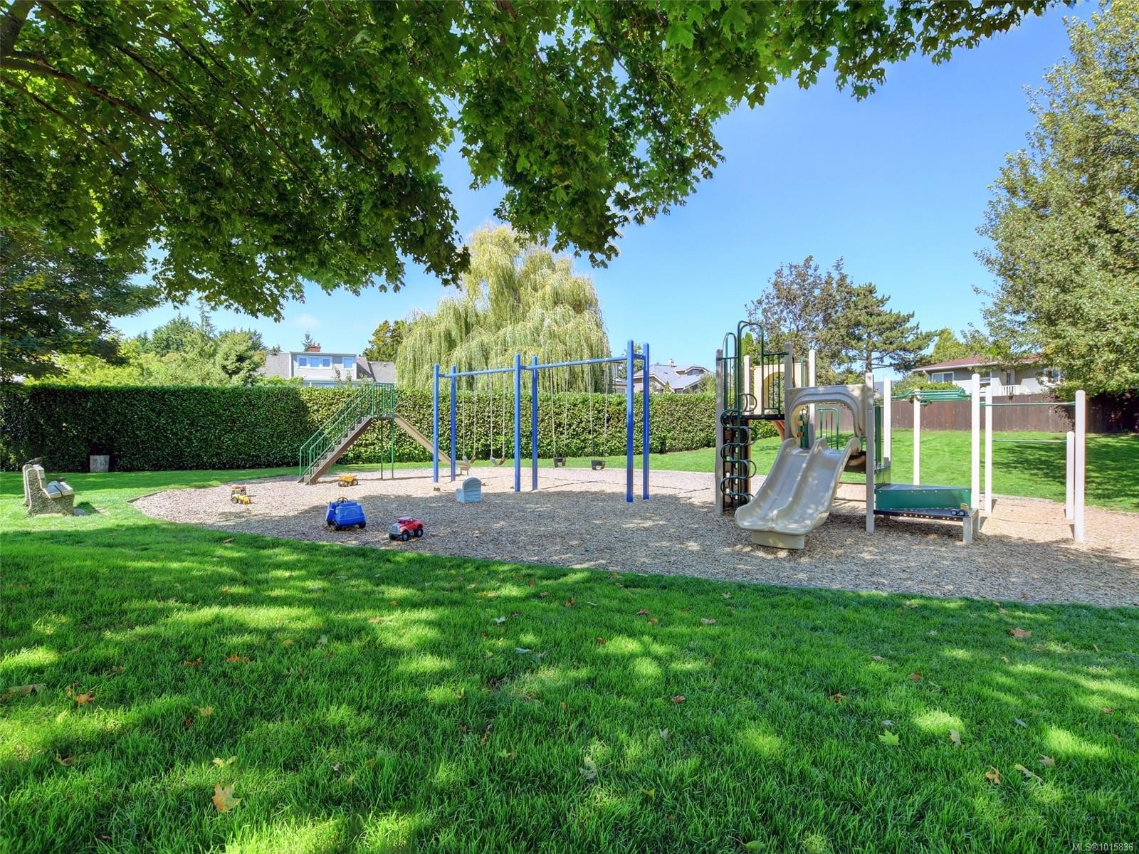 2162 Brighton Ave, Oak Bay, BC