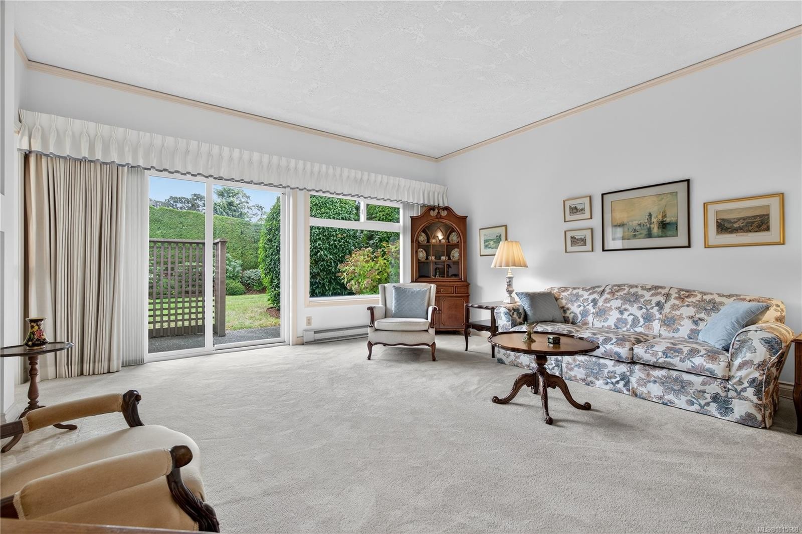 21-4318 Emily Carr Dr, Saanich, BC