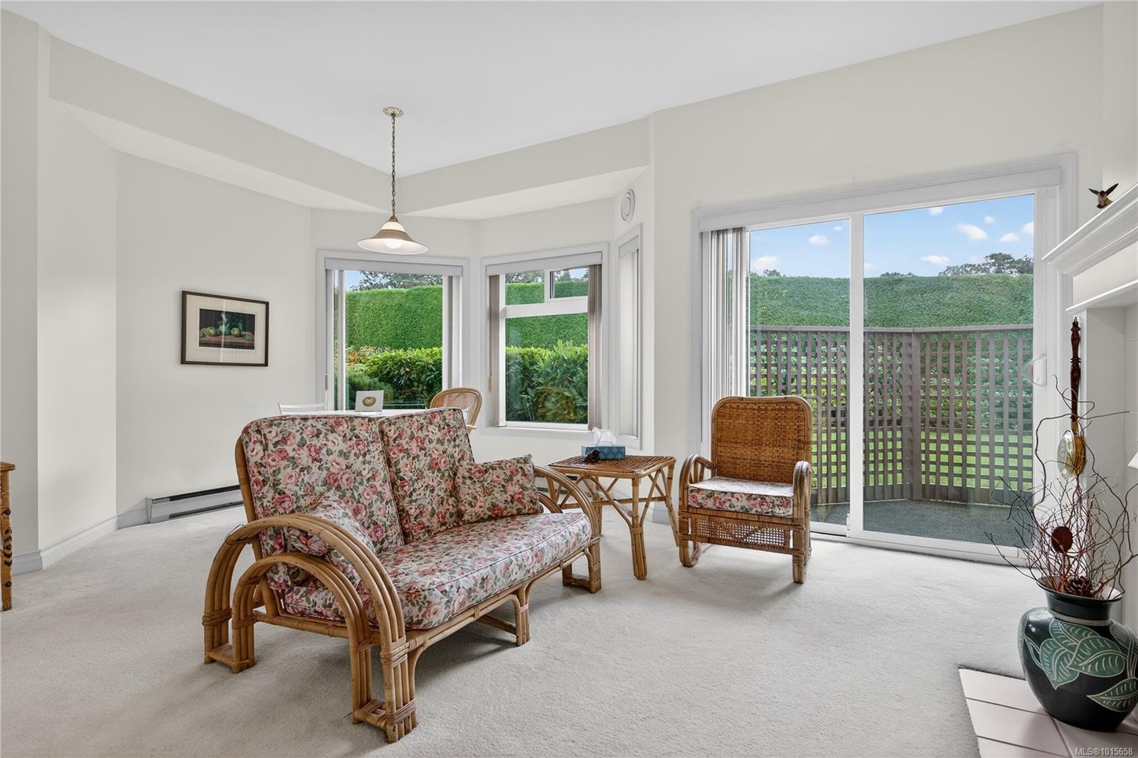 21-4318 Emily Carr Dr, Saanich, BC