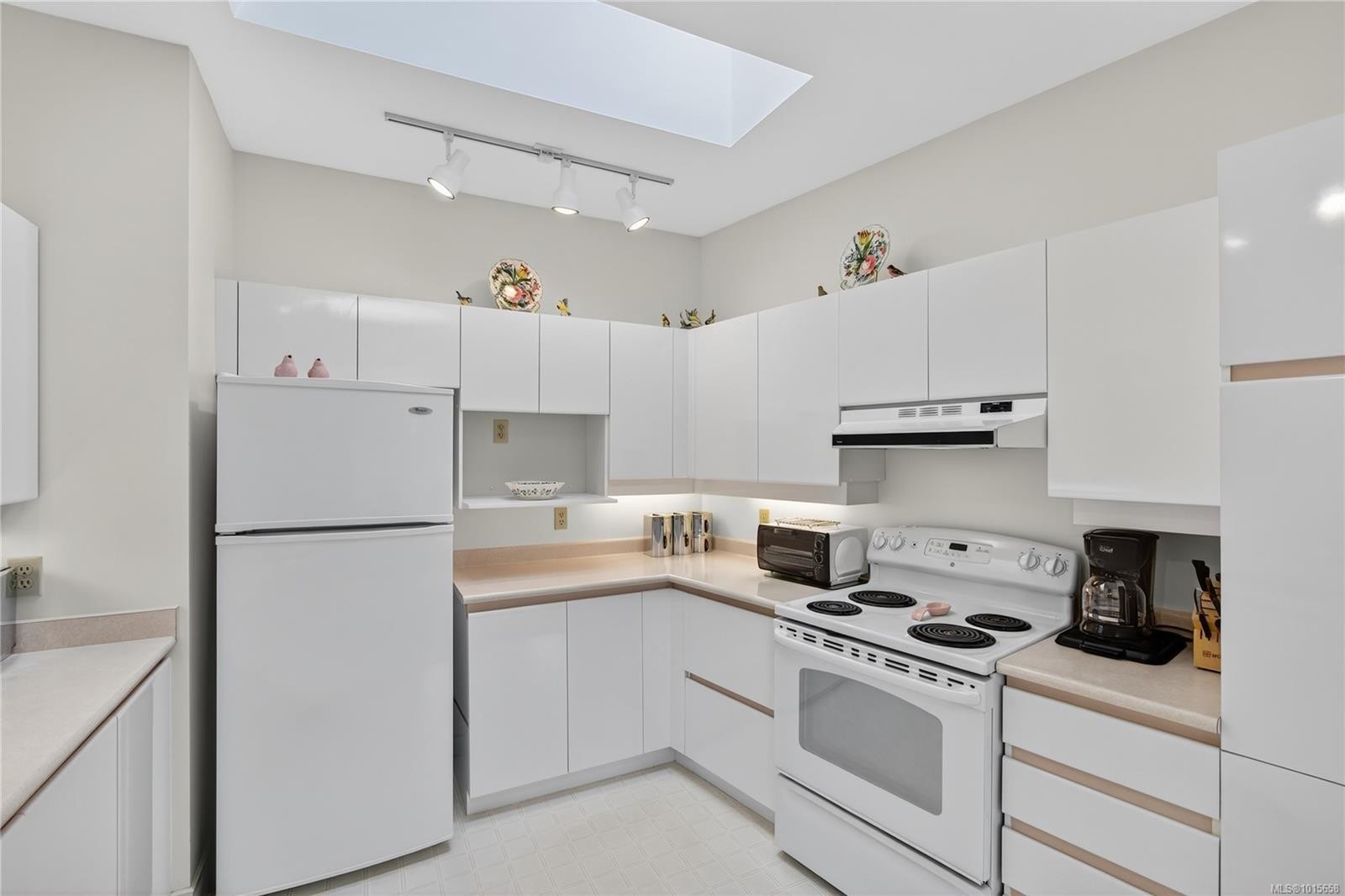 21-4318 Emily Carr Dr, Saanich, BC