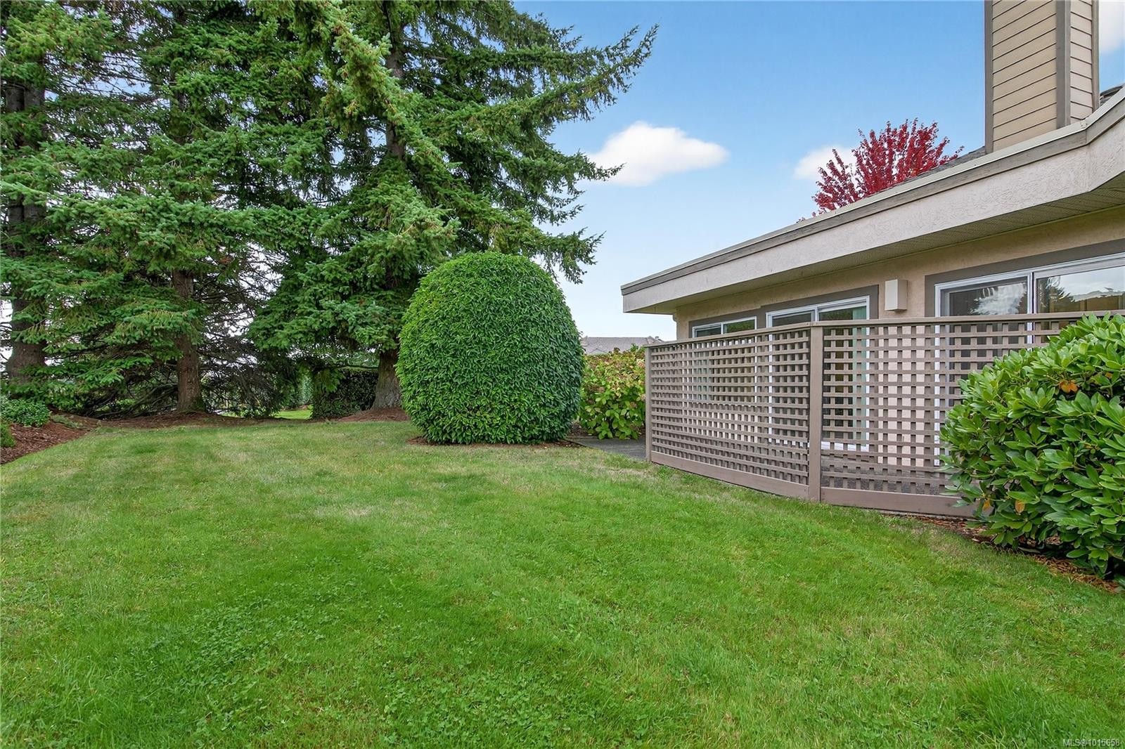 21-4318 Emily Carr Dr, Saanich, BC