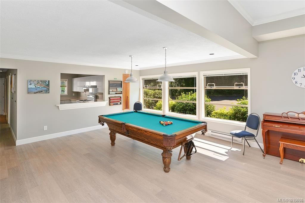 21-4318 Emily Carr Dr, Saanich, BC