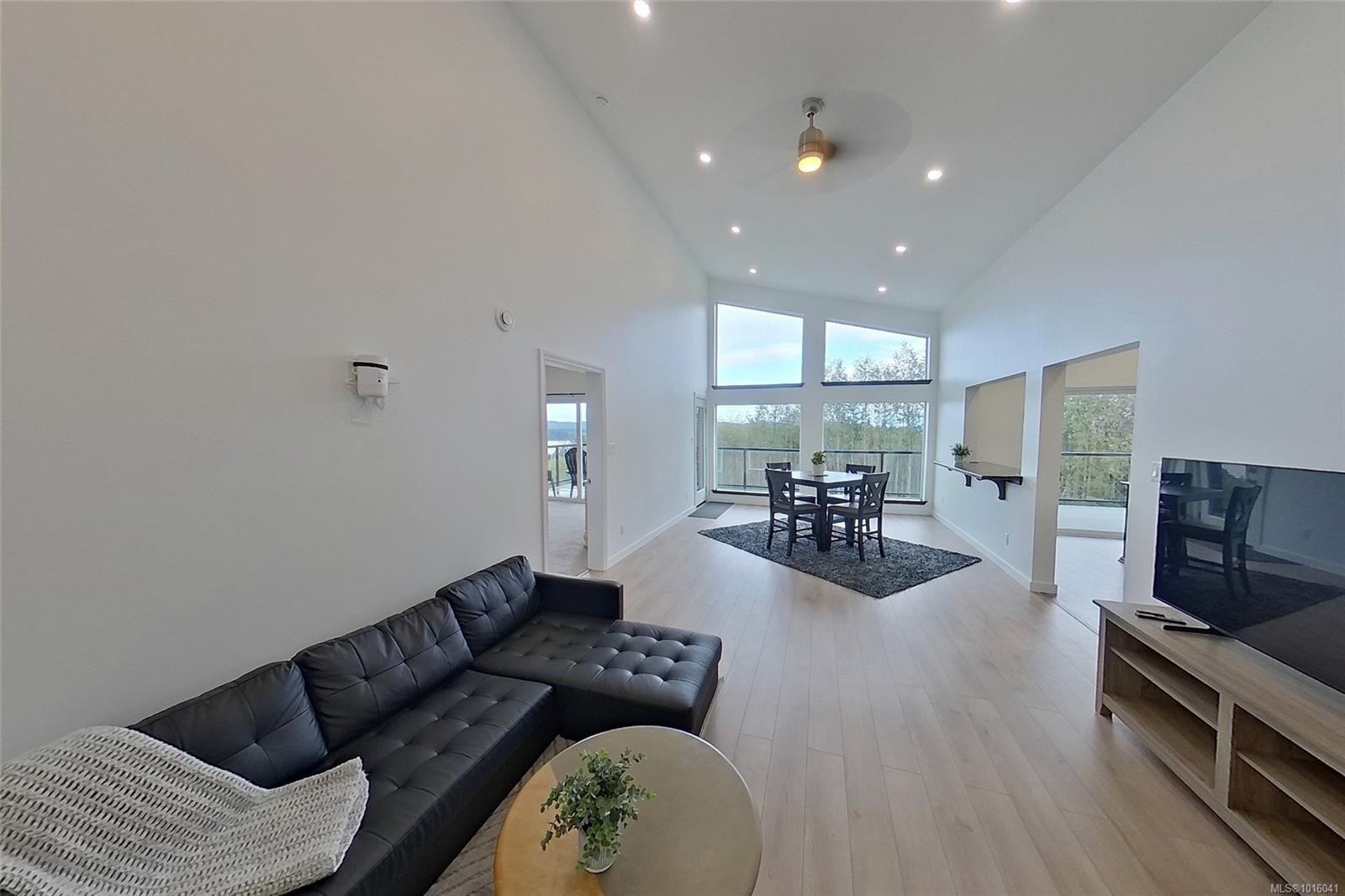 2087 Pioneer Hill Dr, Port Mcneill, BC