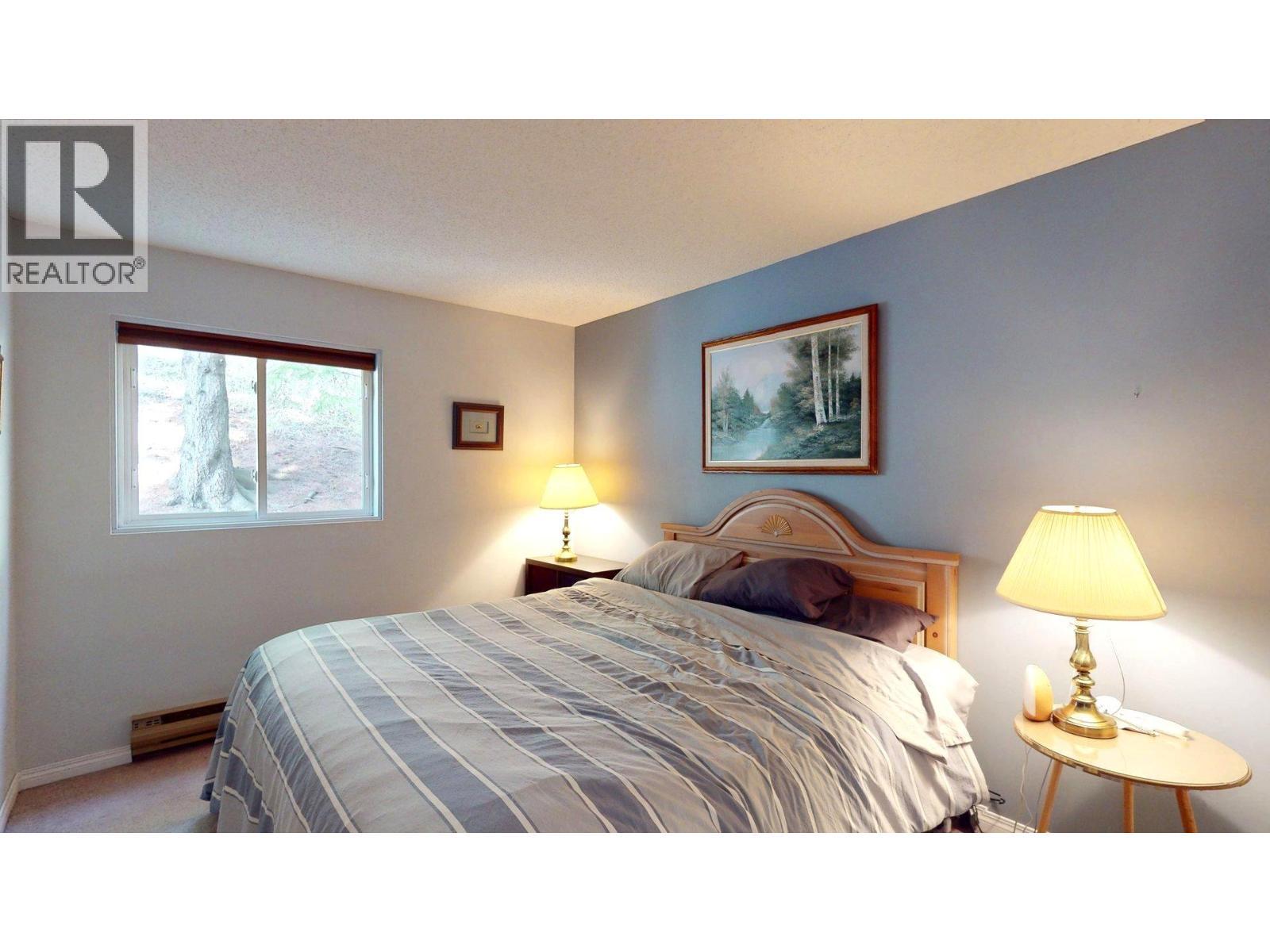 1335 Alpine Drive Unit# 202B, Elkford, BC - Indoor Photo Showing Bedroom