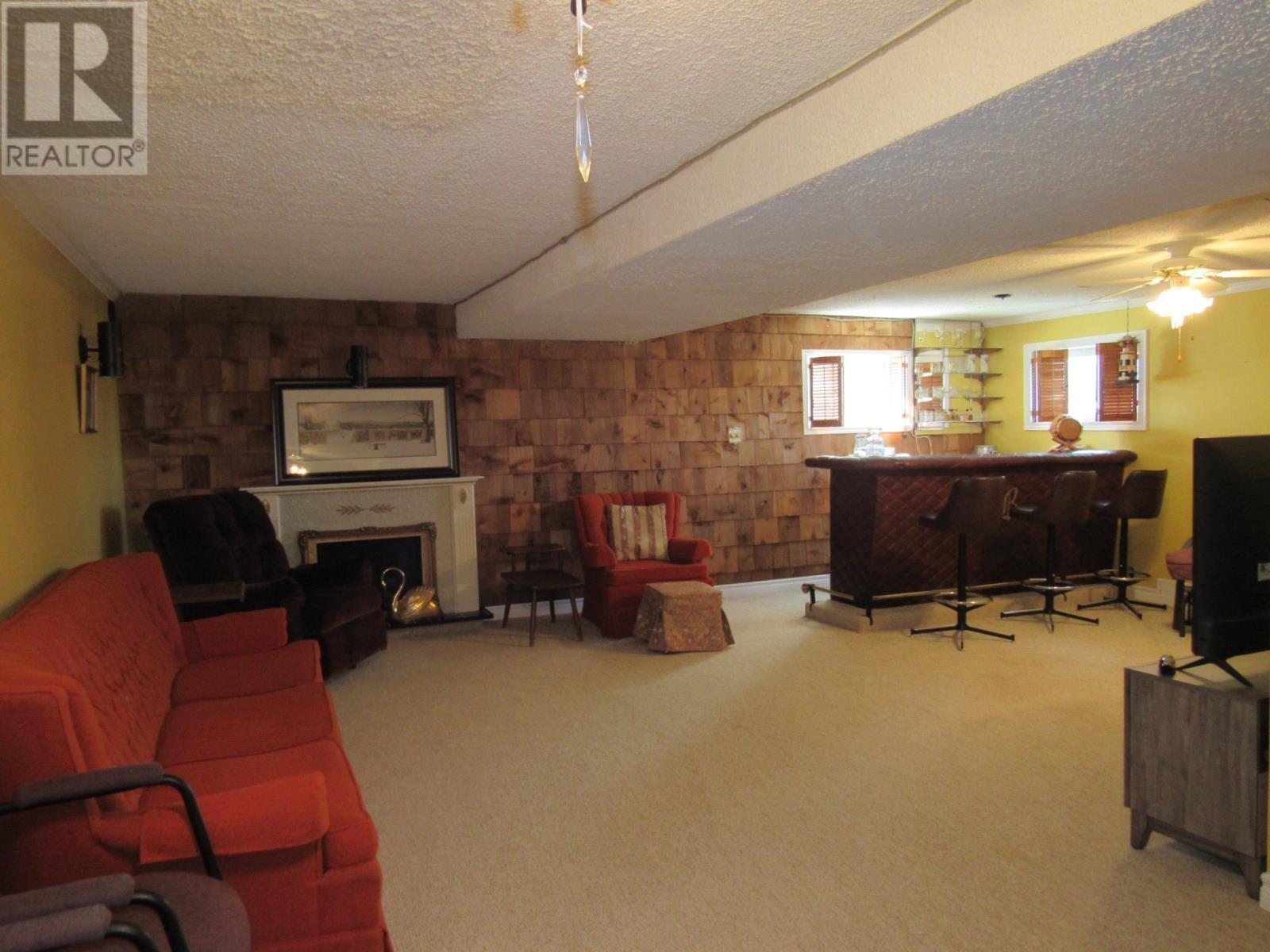 31 Hillcrest Road, Corner Brook, NL - Indoor With Fireplace