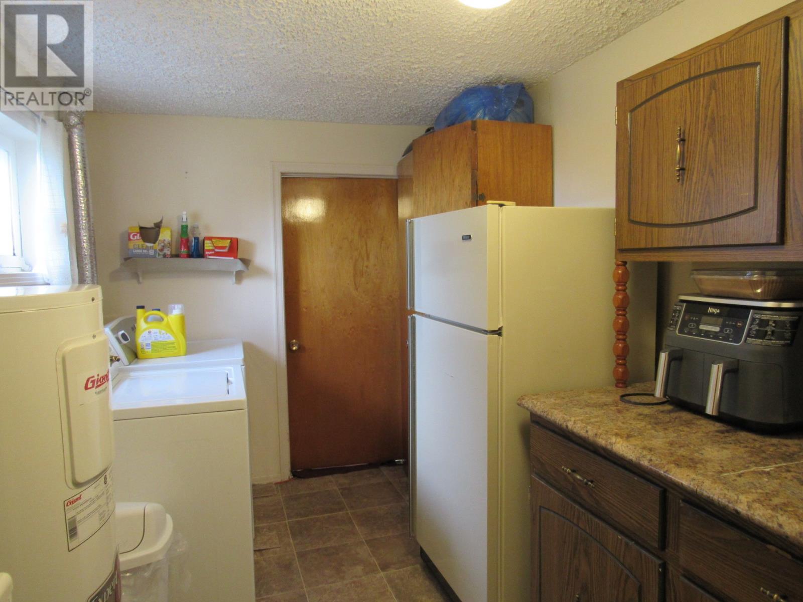 31 Hillcrest Road, Corner Brook, NL - Indoor Photo Showing Laundry Room