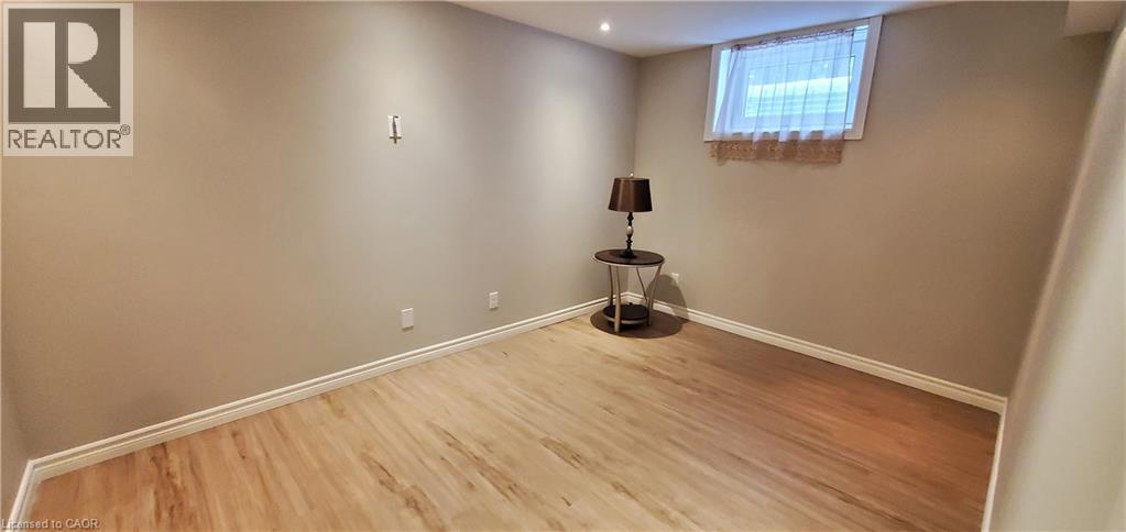 501 Blue Beech Boulevard Unit# B, Waterloo, ON - Indoor Photo Showing Other Room