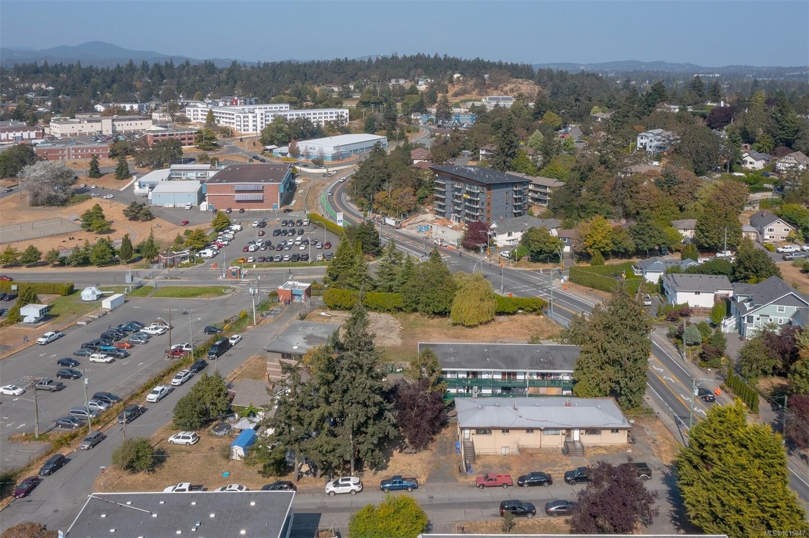 656 Admirals Rd, Esquimalt, BC