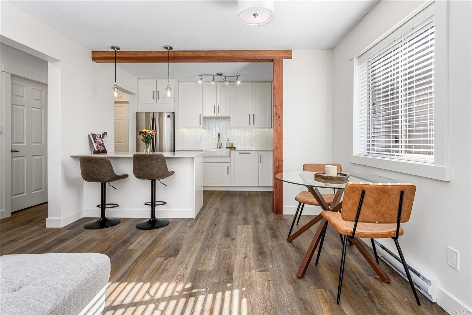 304-4685 Alderwood Pl, Courtenay, BC - Indoor