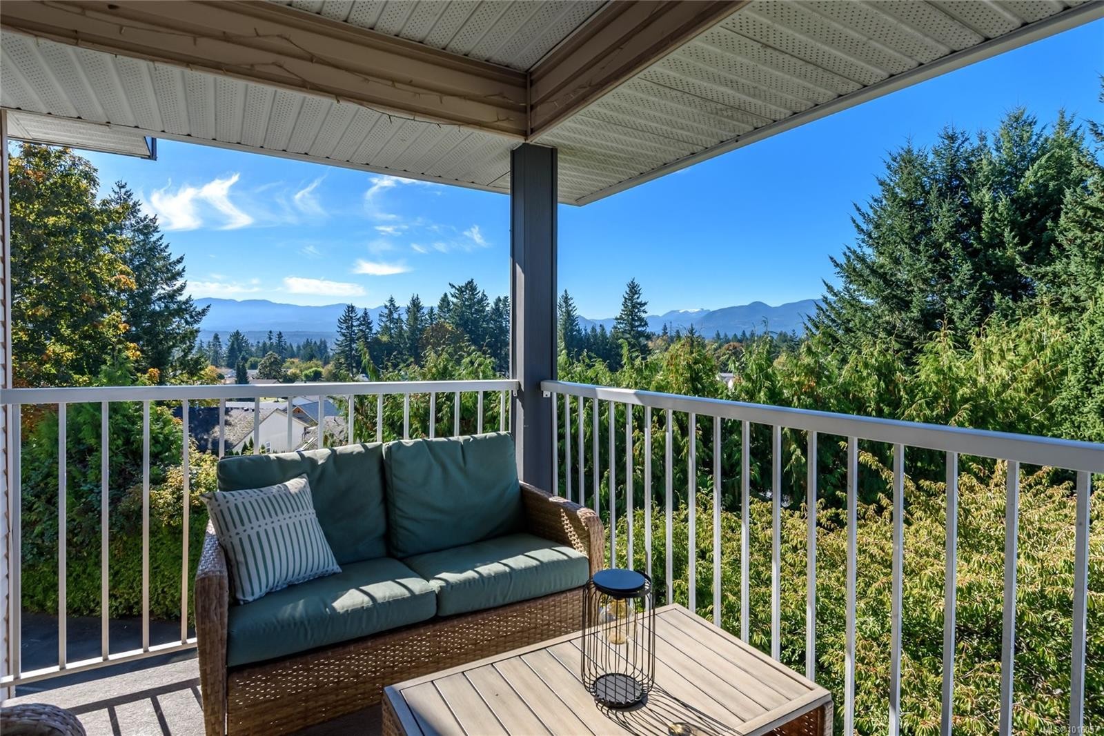 304-4685 Alderwood Pl, Courtenay, BC - Outdoor With Deck Patio Veranda With Exterior