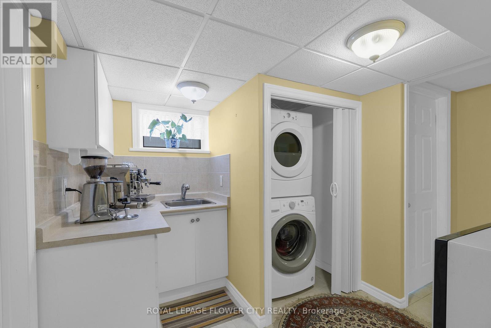 13 Bairstow Crescent, Halton Hills, ON - Indoor Photo Showing Laundry Room