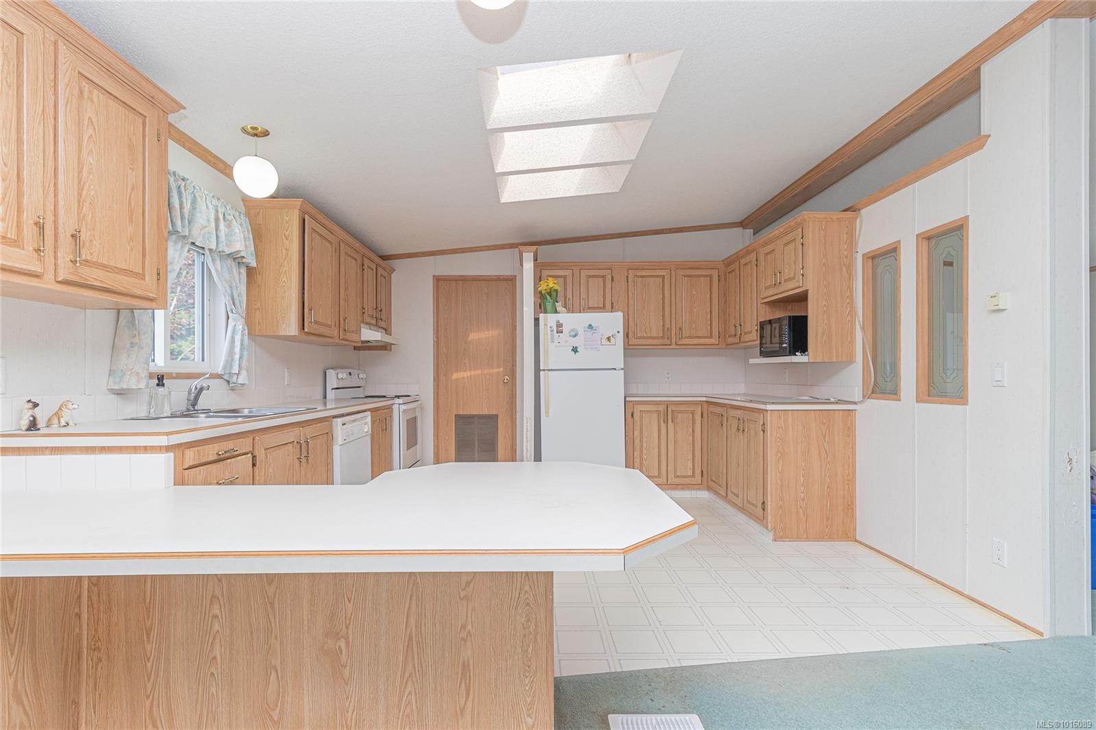 2574 Heron Way, Central Saanich, BC