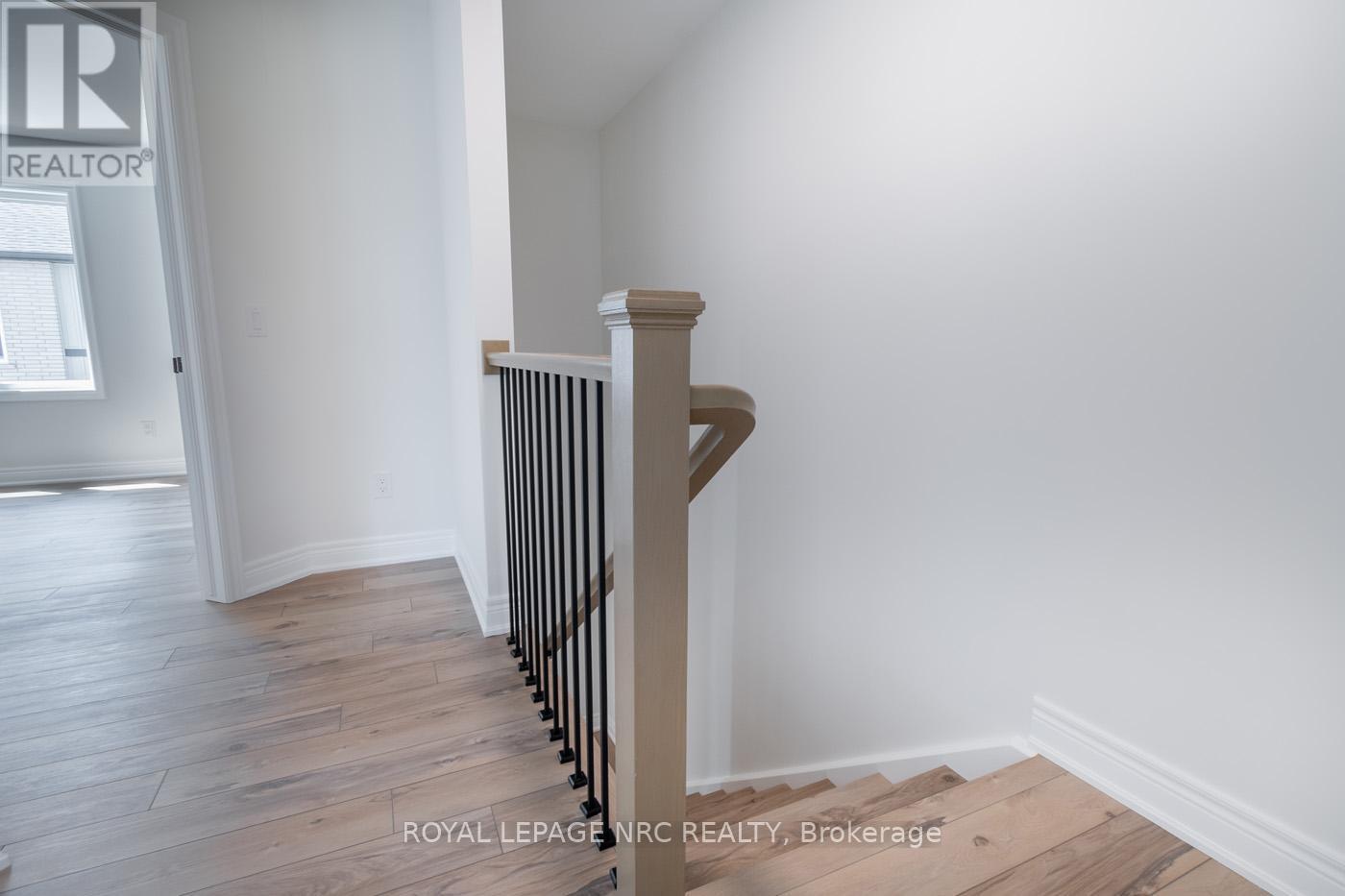 15 - 121A Moffatt Street, St. Catharines (Oakdale), ON - Indoor Photo Showing Other Room