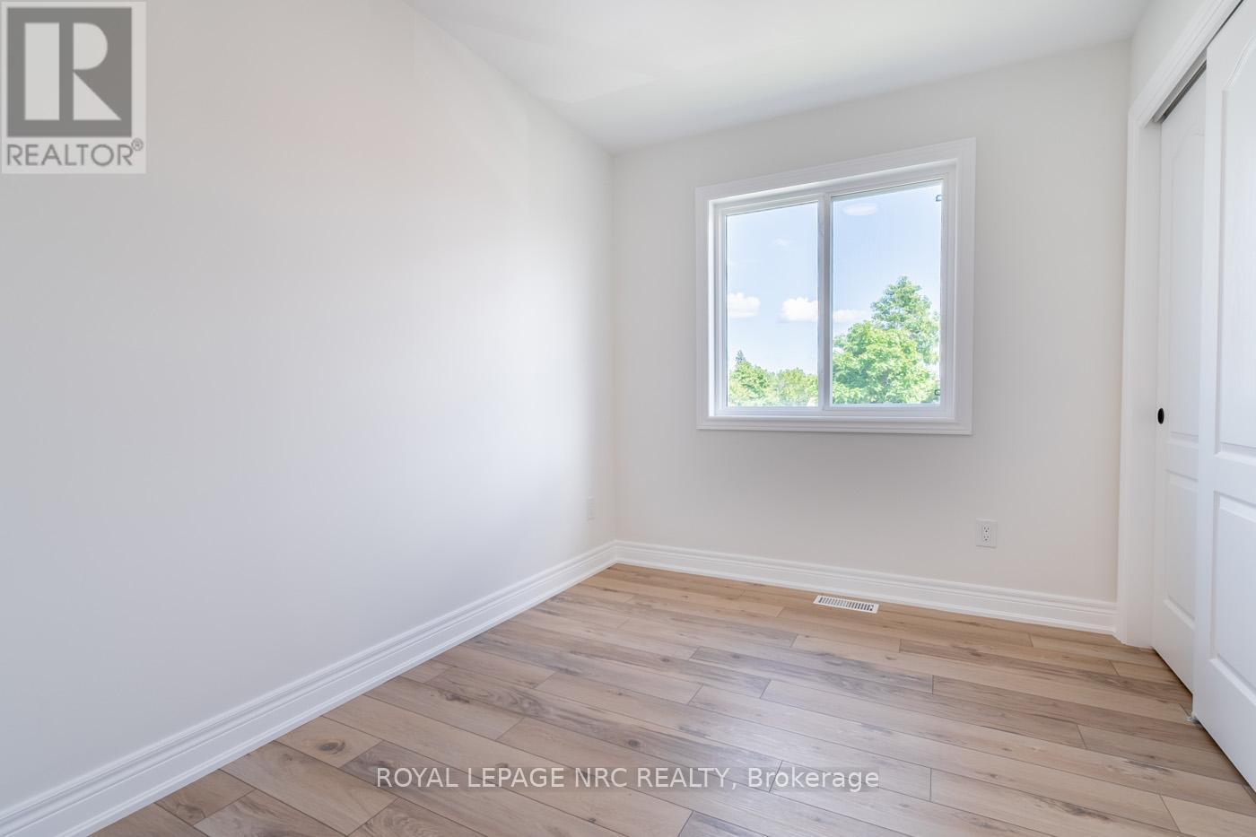 15 - 121A Moffatt Street, St. Catharines (Oakdale), ON - Indoor Photo Showing Other Room