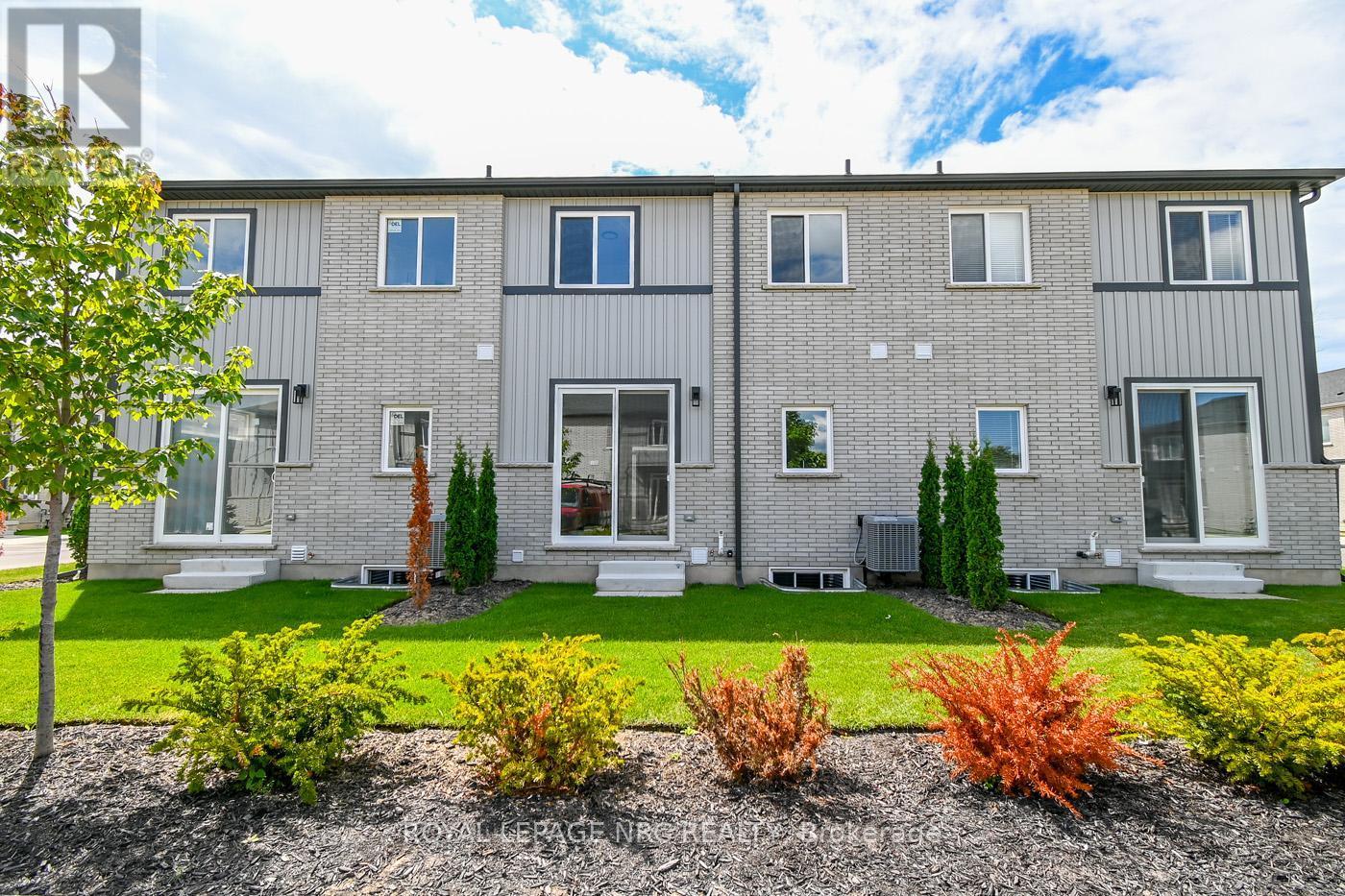 15 - 121A Moffatt Street, St. Catharines (Oakdale), ON - Outdoor