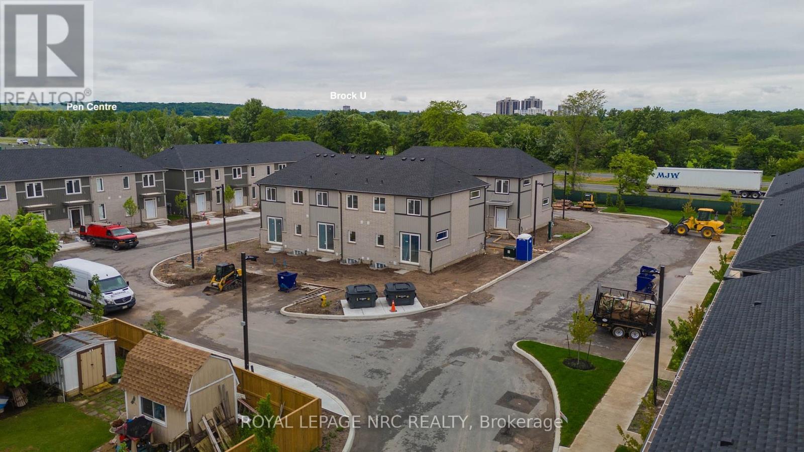 15 - 121A Moffatt Street, St. Catharines (Oakdale), ON - Outdoor With View