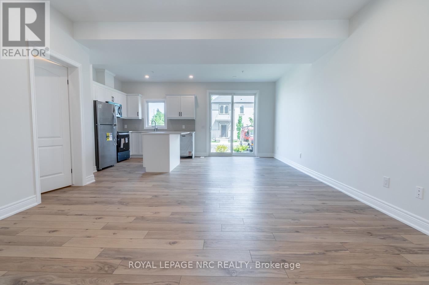 15 - 121A Moffatt Street, St. Catharines (Oakdale), ON - Indoor