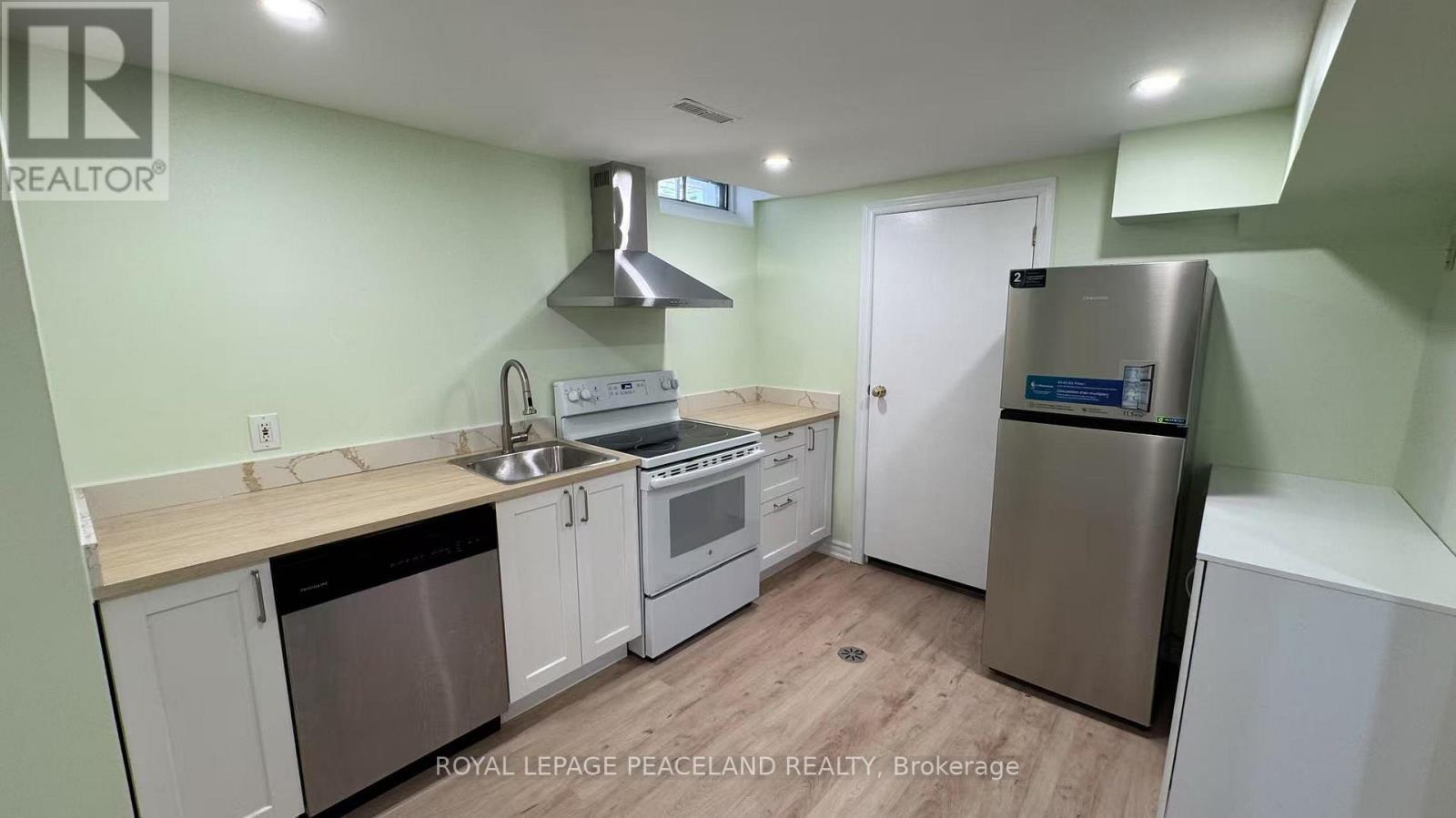 Basemnet - 43 Marlow Crescent, Markham, ON - Indoor Photo Showing Kitchen