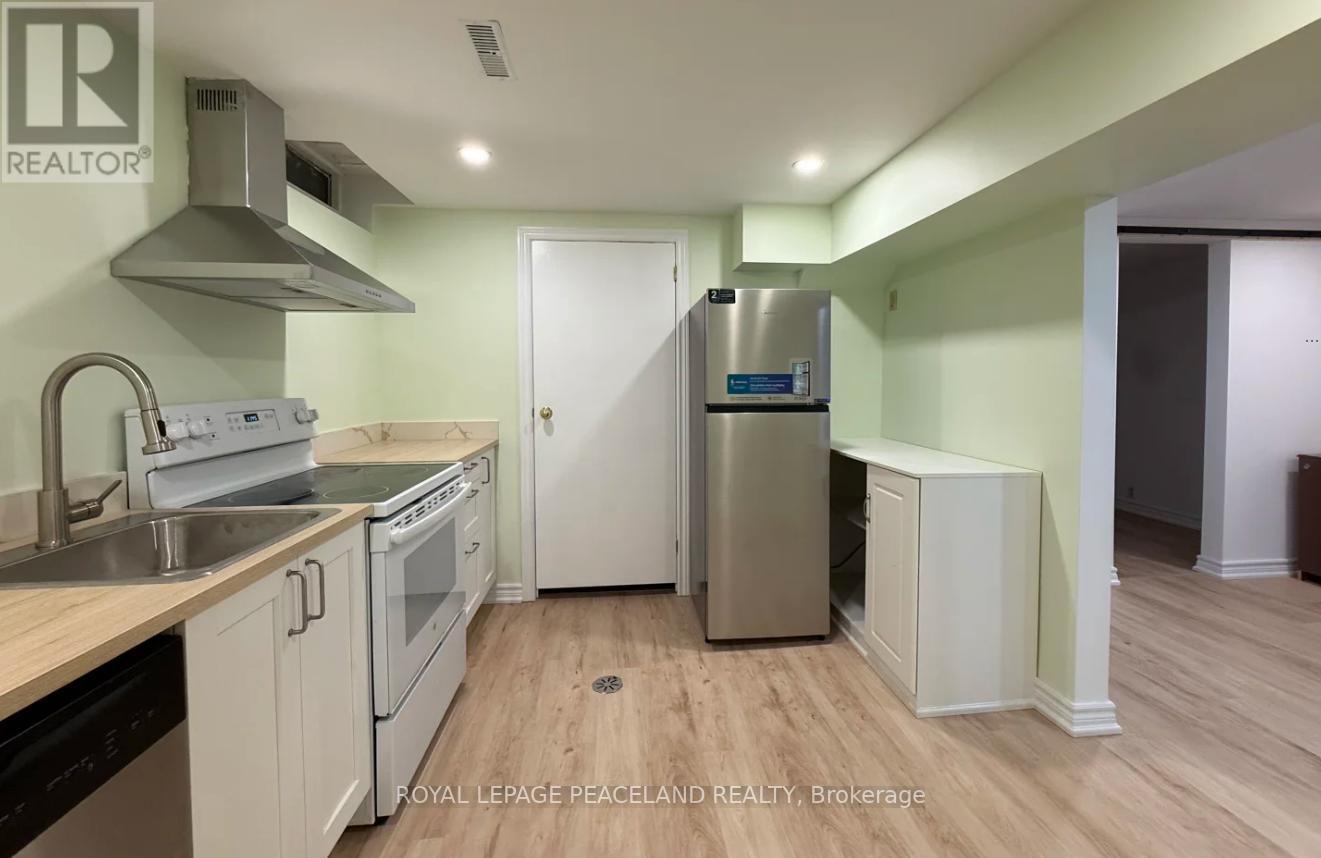 Basemnet - 43 Marlow Crescent, Markham, ON - Indoor Photo Showing Kitchen