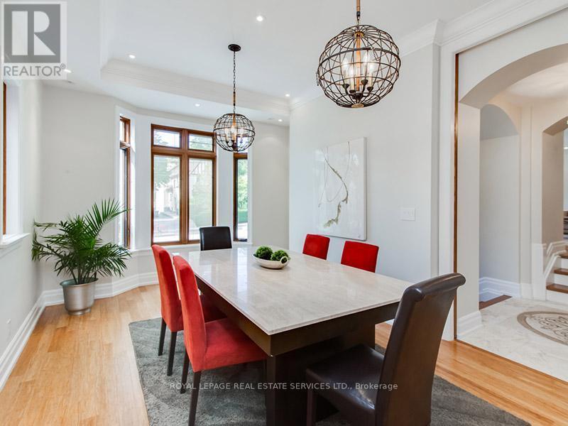 441 Oriole Parkway, Toronto, ON - Indoor Photo Showing Dining Room