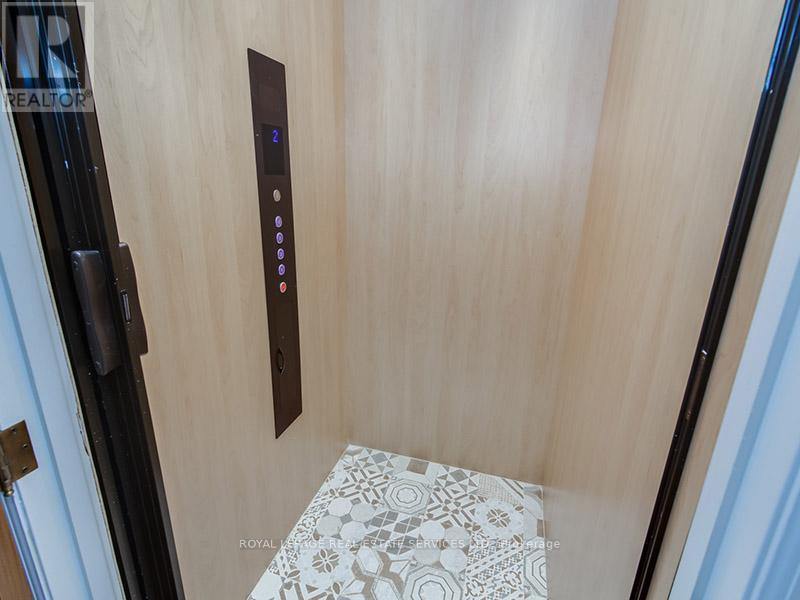 441 Oriole Parkway, Toronto, ON - Indoor