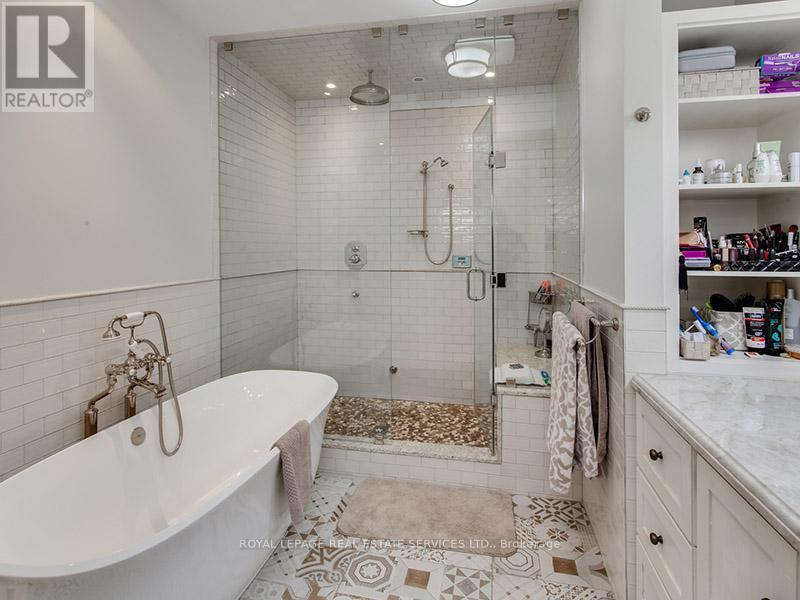 441 Oriole Parkway, Toronto, ON - Indoor Photo Showing Bathroom