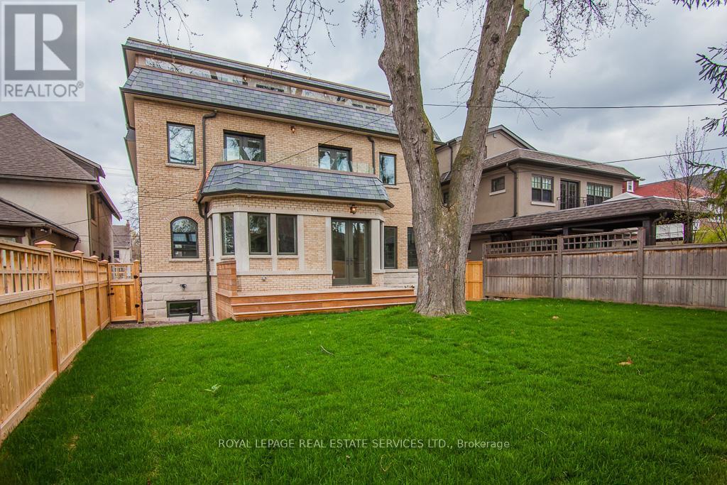 441 Oriole Parkway, Toronto, ON - Outdoor