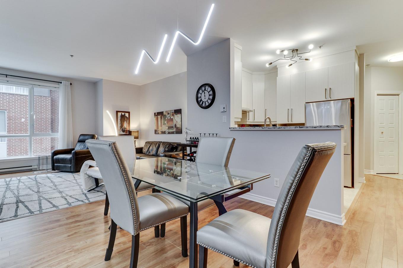 Salle à manger - 204-1210 Boul. Lucille-Teasdale, Terrebonne (Lachenaie), QC - Indoor Photo Showing Dining Room