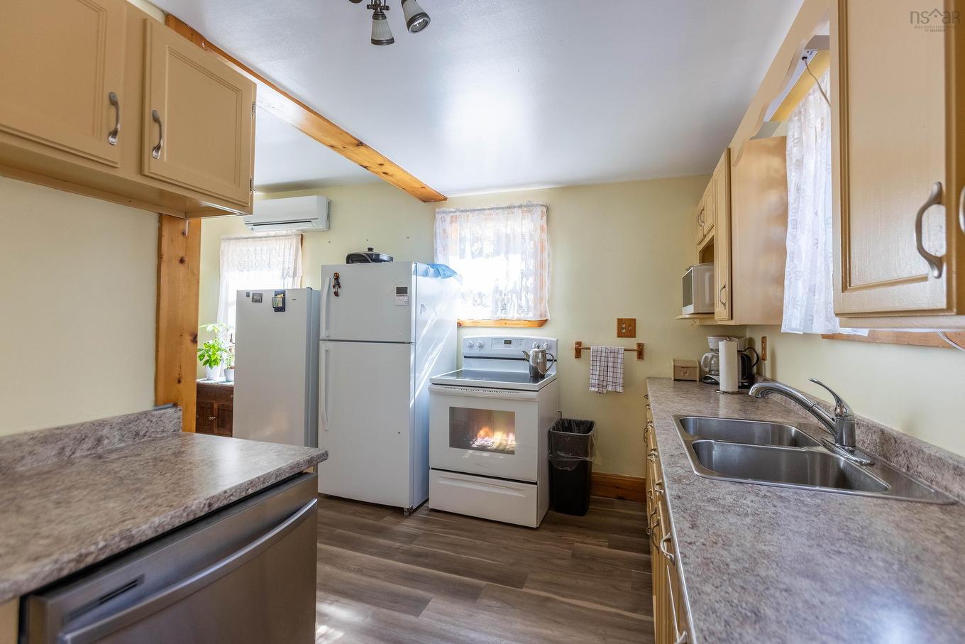 29 South Albion Street, Amherst, NS