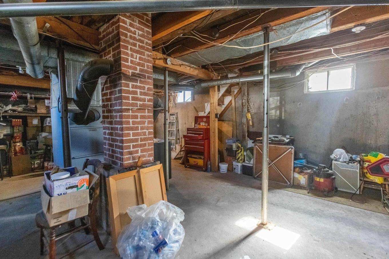 29 South Albion Street, Amherst, NS