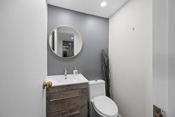 Powder room -
