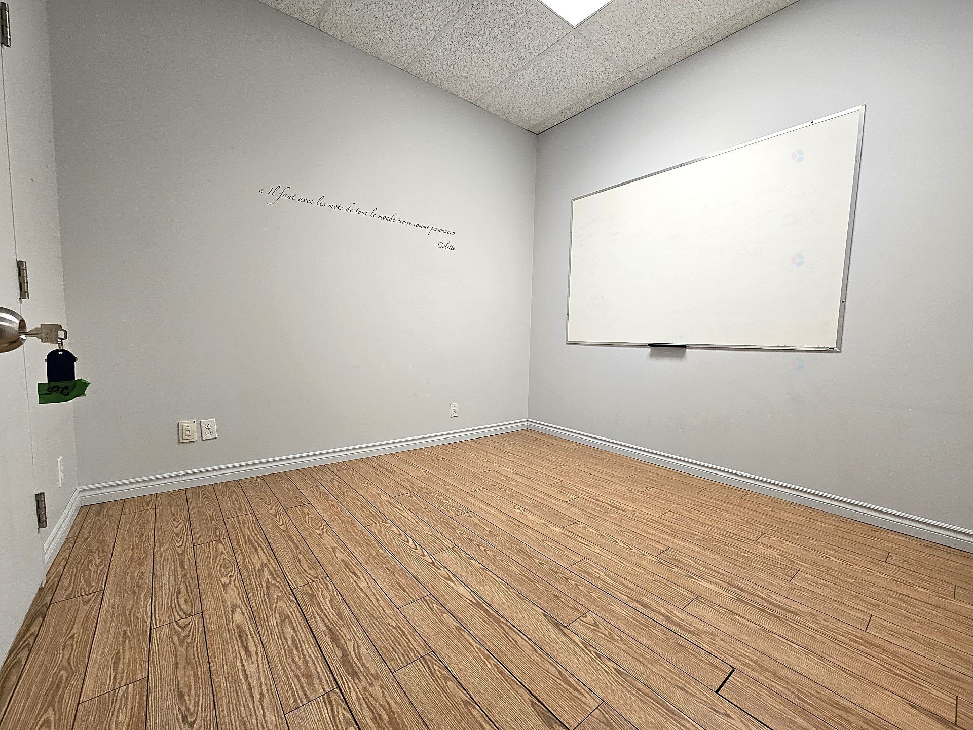 Office - 200-515 Boul. De La Concorde O., Laval (Laval-Des-Rapides), QC - Indoor Photo Showing Other Room