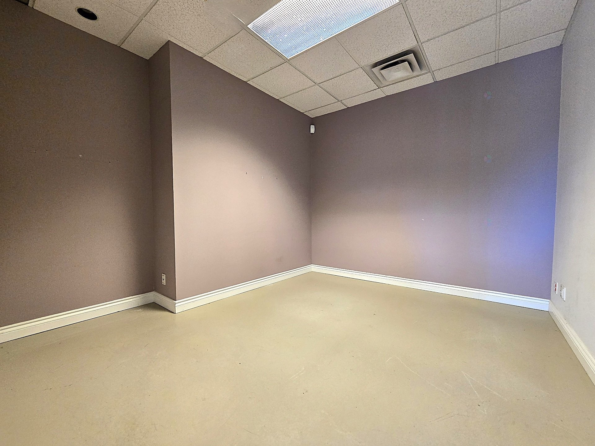 Conference room - 200-515 Boul. De La Concorde O., Laval (Laval-Des-Rapides), QC - Indoor Photo Showing Other Room