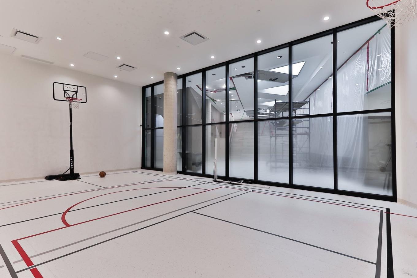 Exercise room - 222A-1550 Rue Des Bassins, Montréal (Le Sud-Ouest), QC - Indoor Photo Showing Other Room