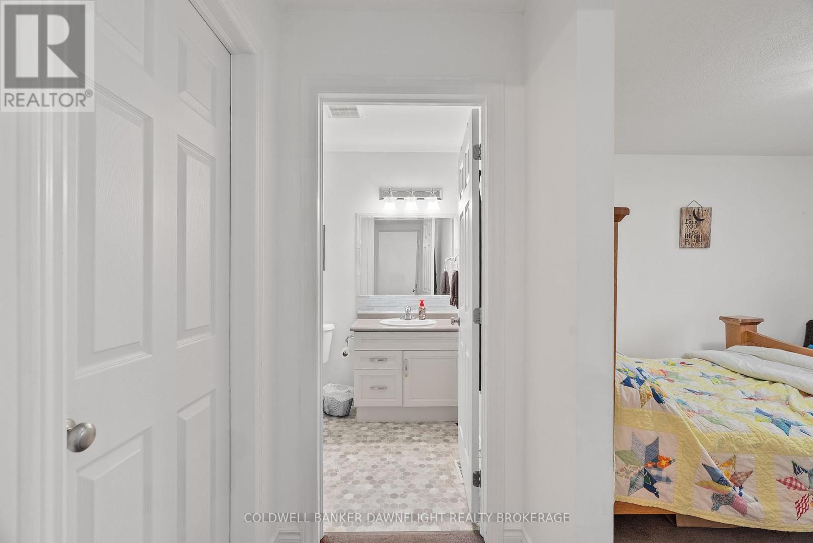 18 Devon Drive, South Huron (Exeter), ON - Indoor