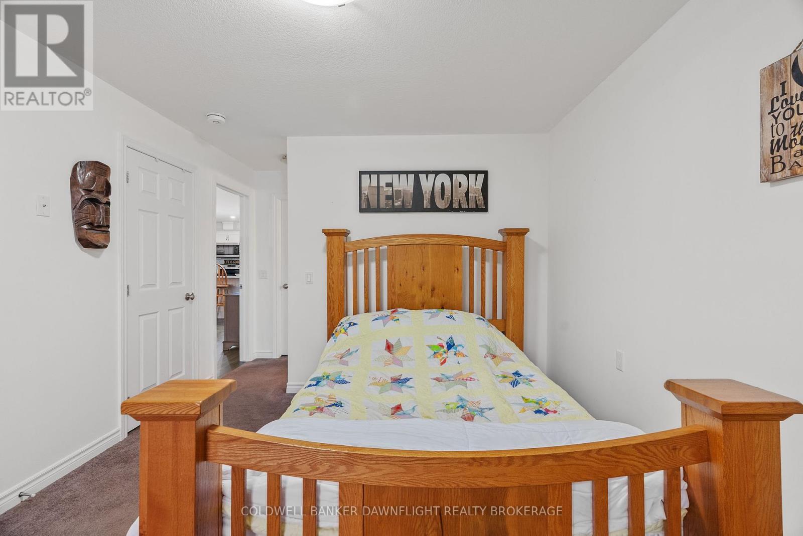 18 Devon Drive, South Huron (Exeter), ON - Indoor Photo Showing Bedroom