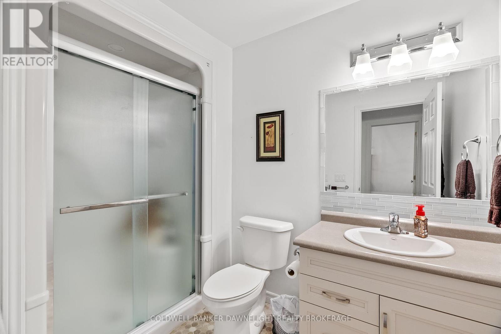 18 Devon Drive, South Huron (Exeter), ON - Indoor Photo Showing Bathroom