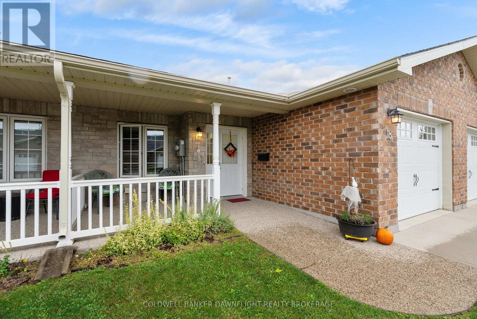 18 Devon Drive, South Huron (Exeter), ON - Outdoor With Deck Patio Veranda