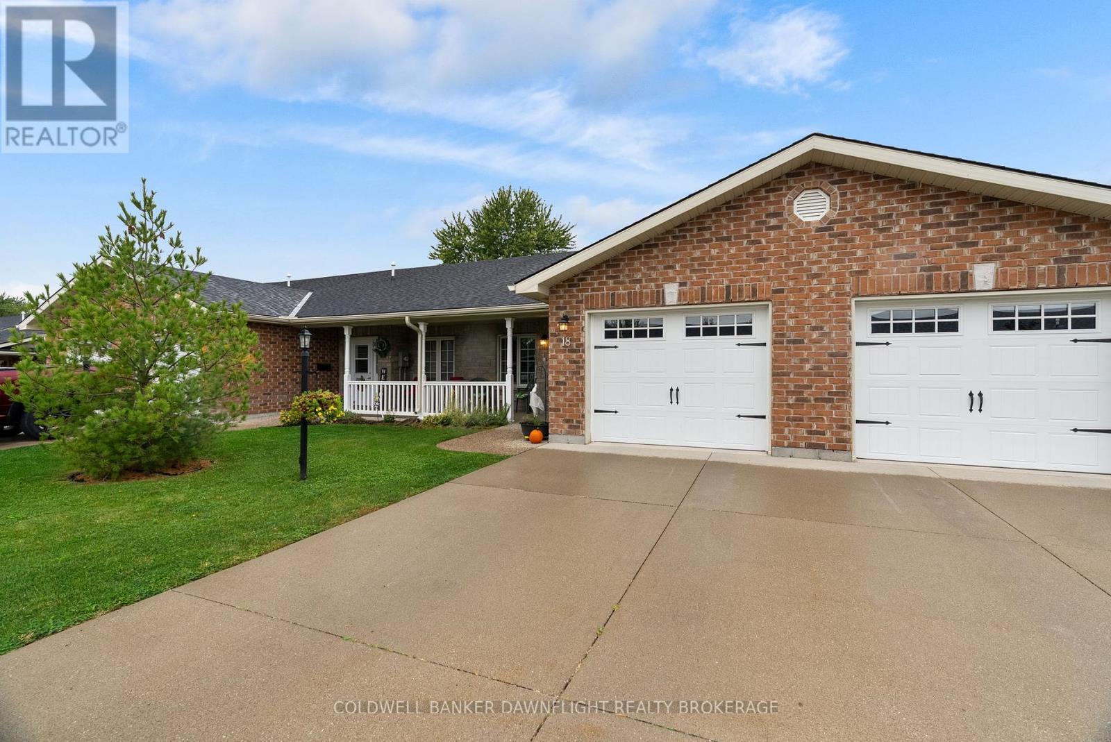 18 Devon Drive, South Huron (Exeter), ON - Outdoor With Deck Patio Veranda