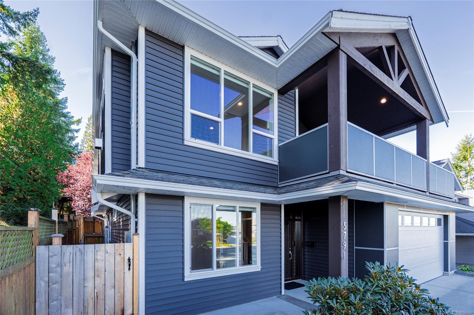 5791 Vanderneuk Rd, Nanaimo, BC