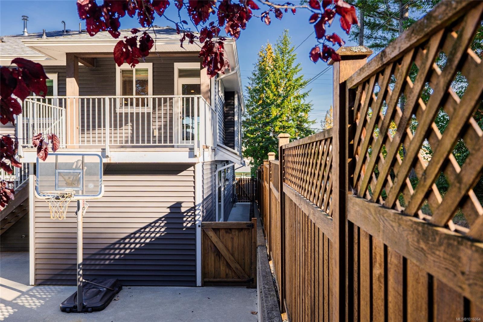 5791 Vanderneuk Rd, Nanaimo, BC