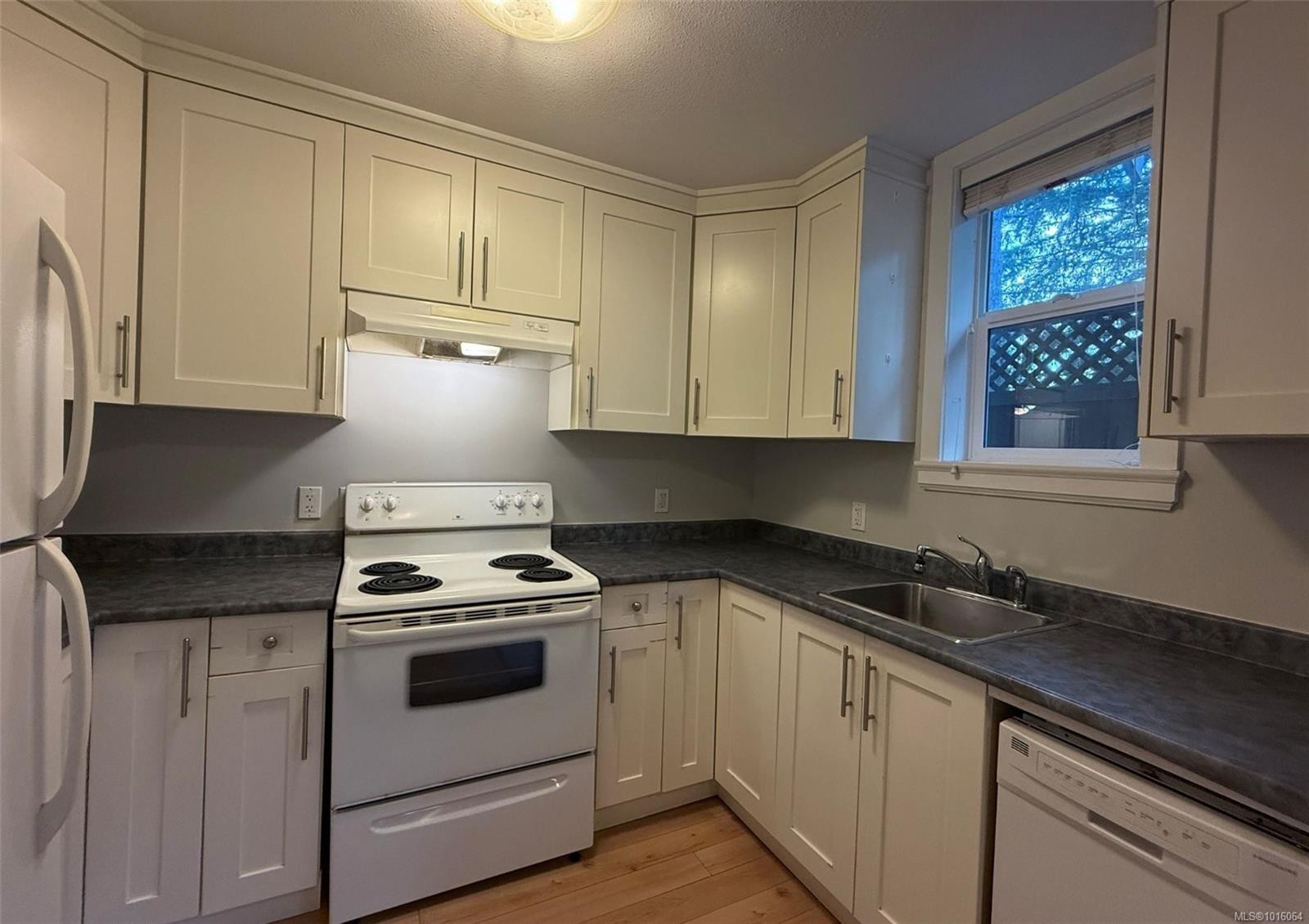 5791 Vanderneuk Rd, Nanaimo, BC