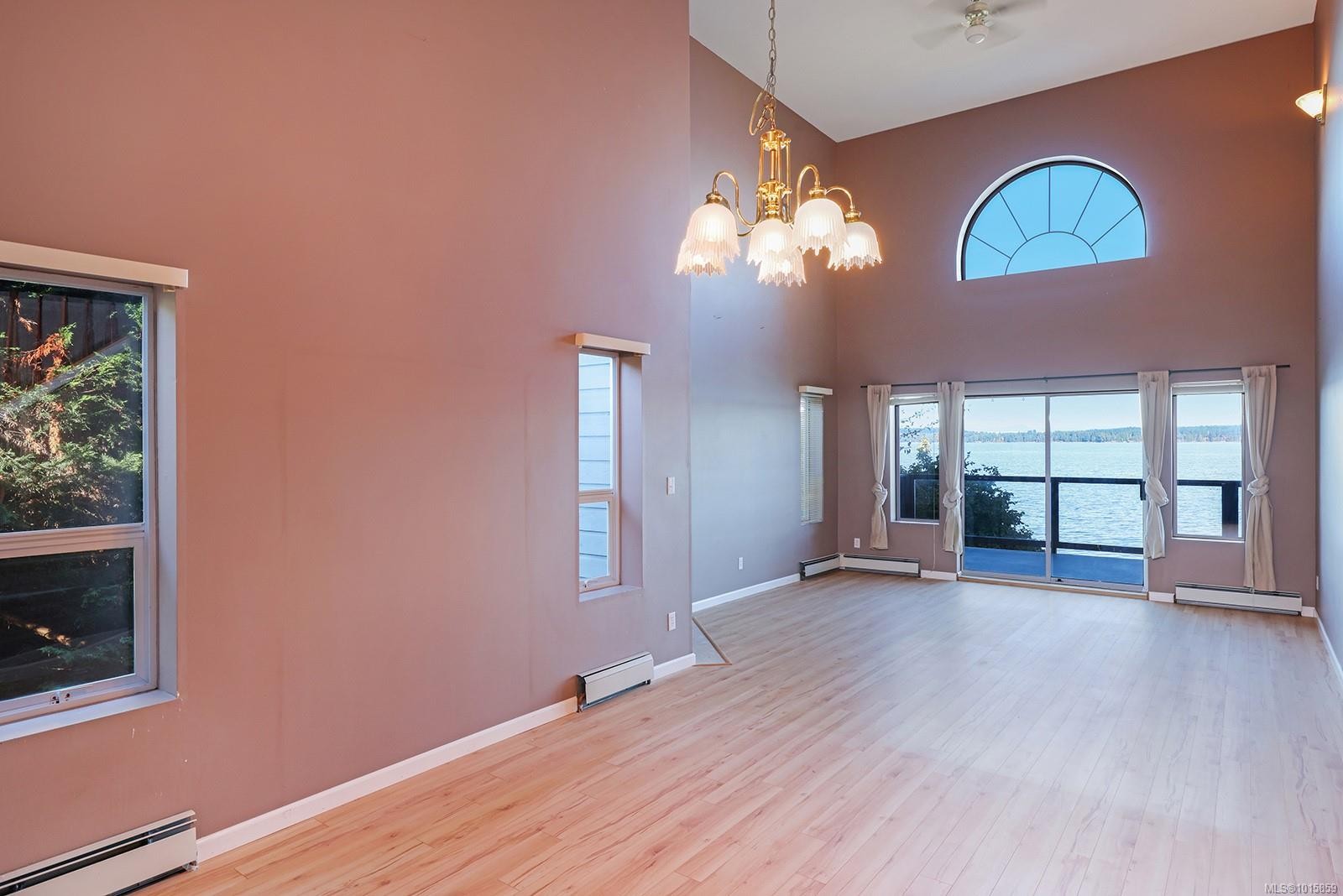 5650 Island Hwy South, Union Bay, BC