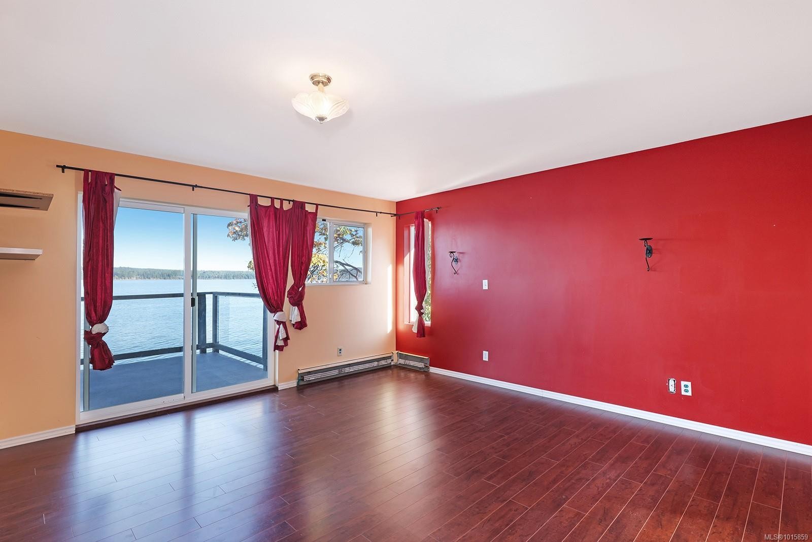 5650 Island Hwy South, Union Bay, BC