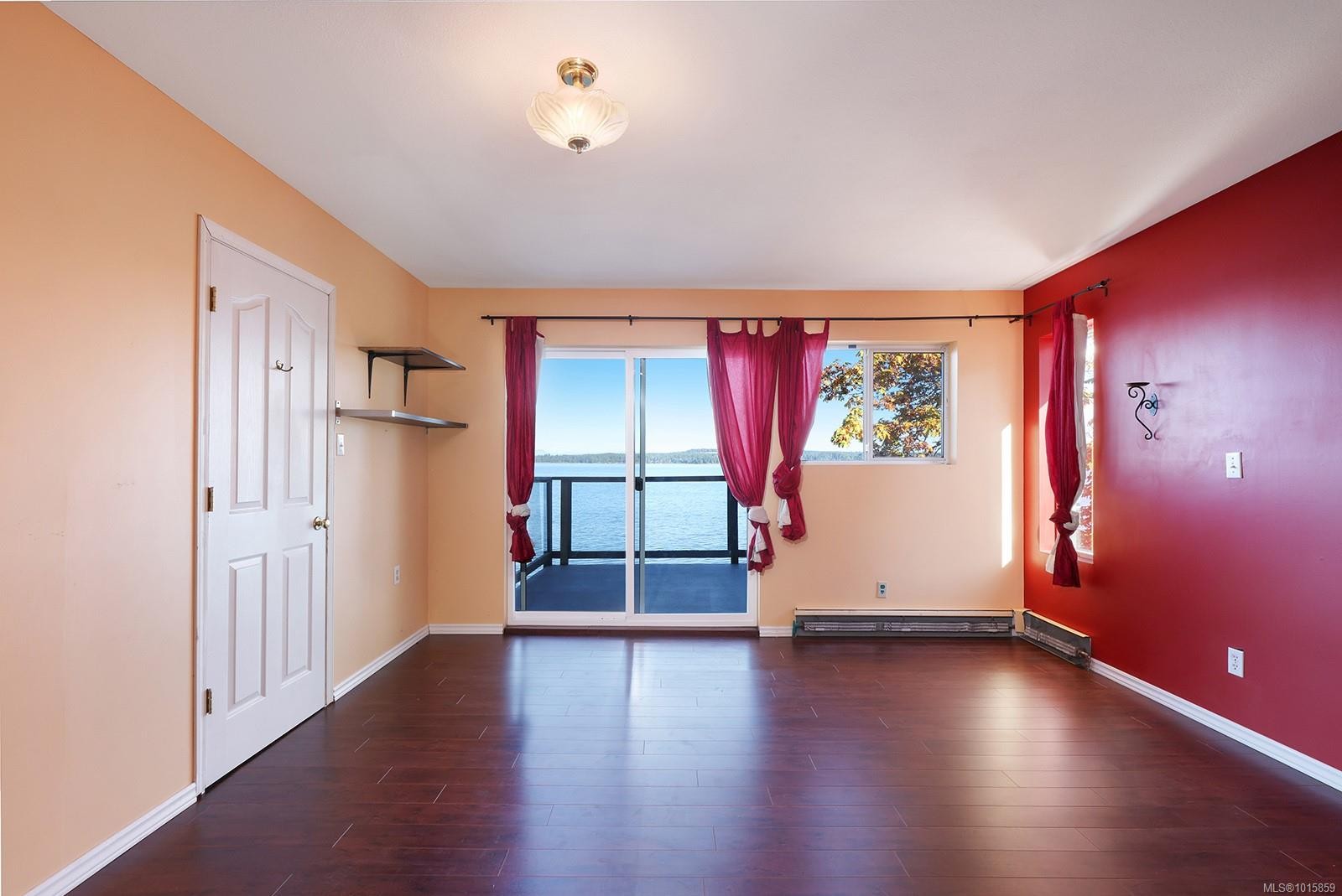 5650 Island Hwy South, Union Bay, BC