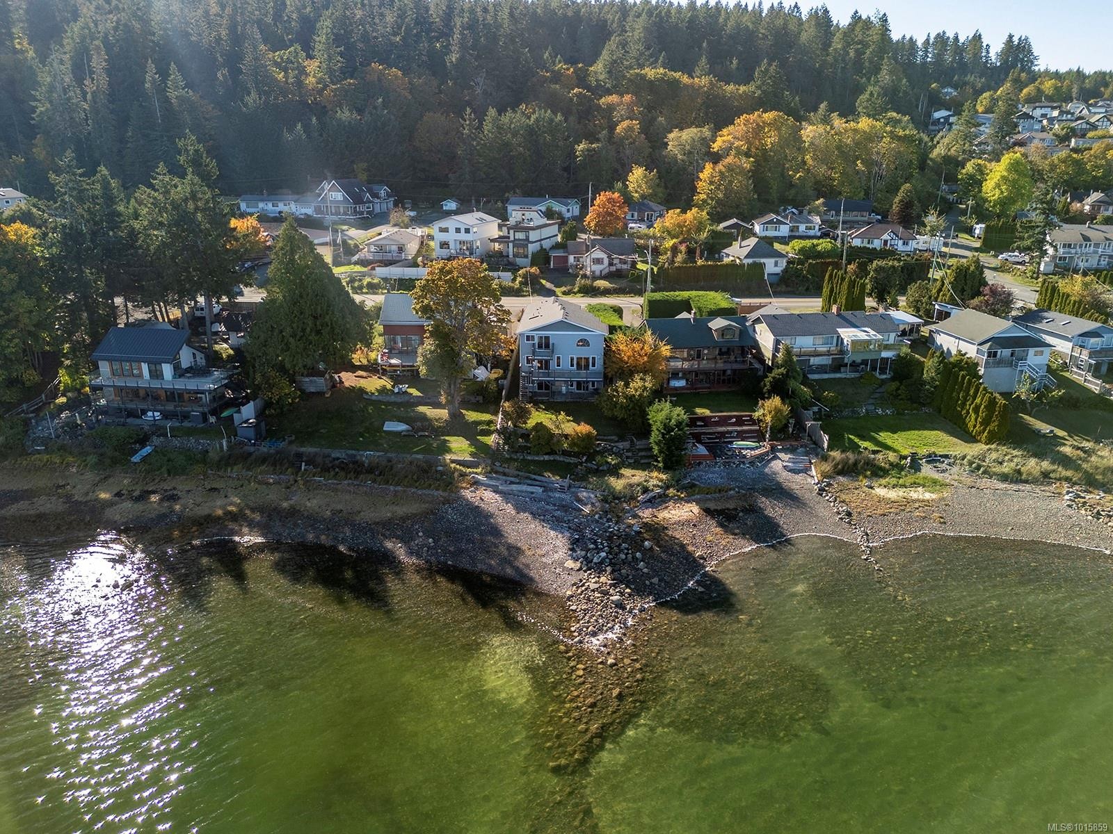 5650 Island Hwy South, Union Bay, BC