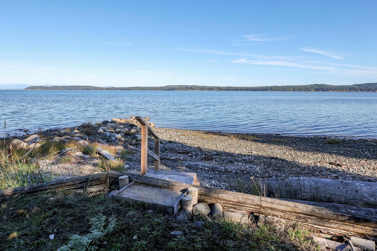 5650 Island Hwy South, Union Bay, BC