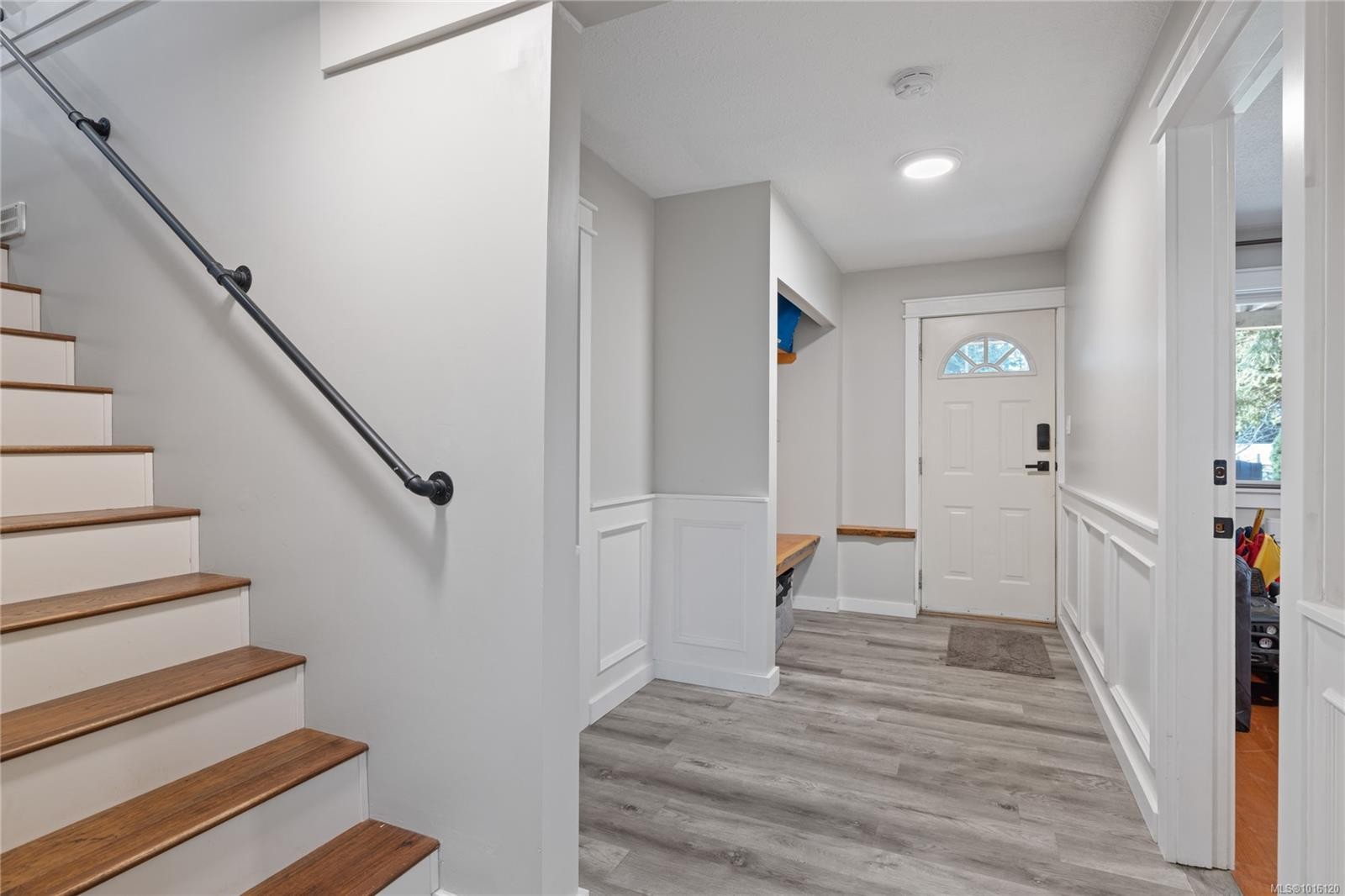 2450 Nanoose Rd, Nanoose Bay, BC