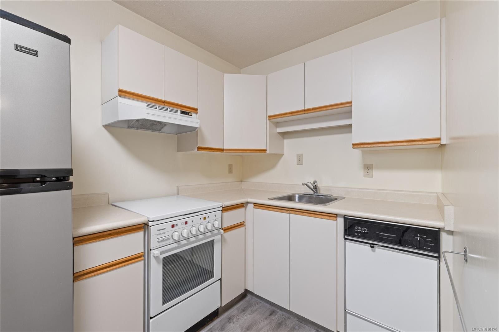 2450 Nanoose Rd, Nanoose Bay, BC